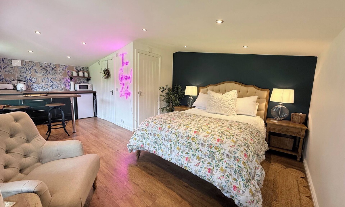 Kirkmichael Cabin | Cosy Countryside Lodge, 10 Mins From the Beach and National Park