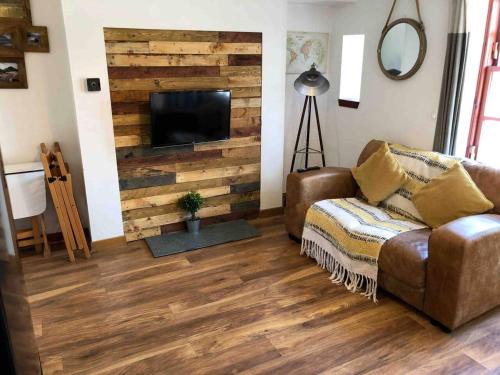 Drymen Apartment | Cosy ground floor apartment on the W Highland Way