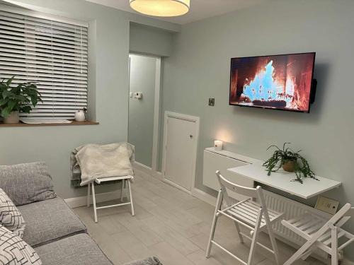Omagh Apartment | Cosy Ground-Floor Flat in Omagh Centrally located