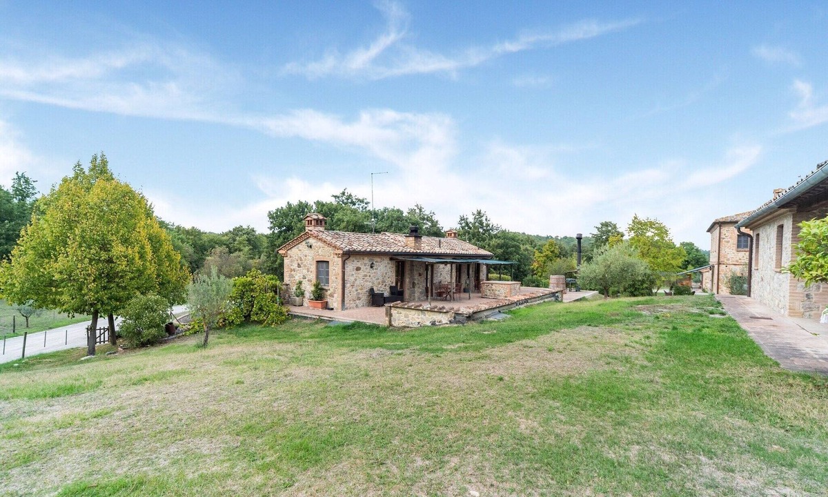 Citta della Pieve Cottage | Cottage in Umbria with Pool & Garden