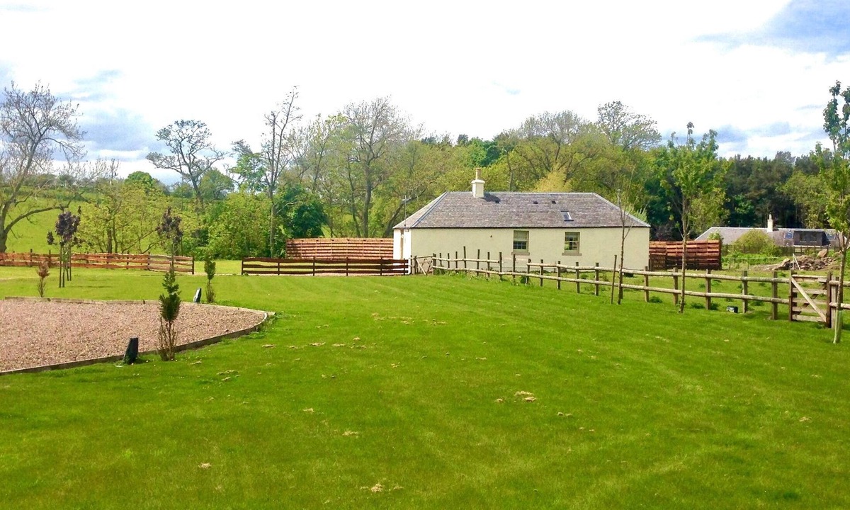Nenthorn Cottage | Country Cottage Sleeps 3 with Garden and Parking
