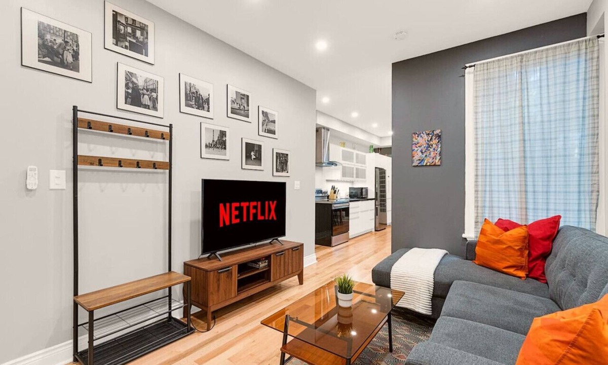Downtown Toronto Hotel | Cozy 2BR - Downtown - 4 min walk to Subway