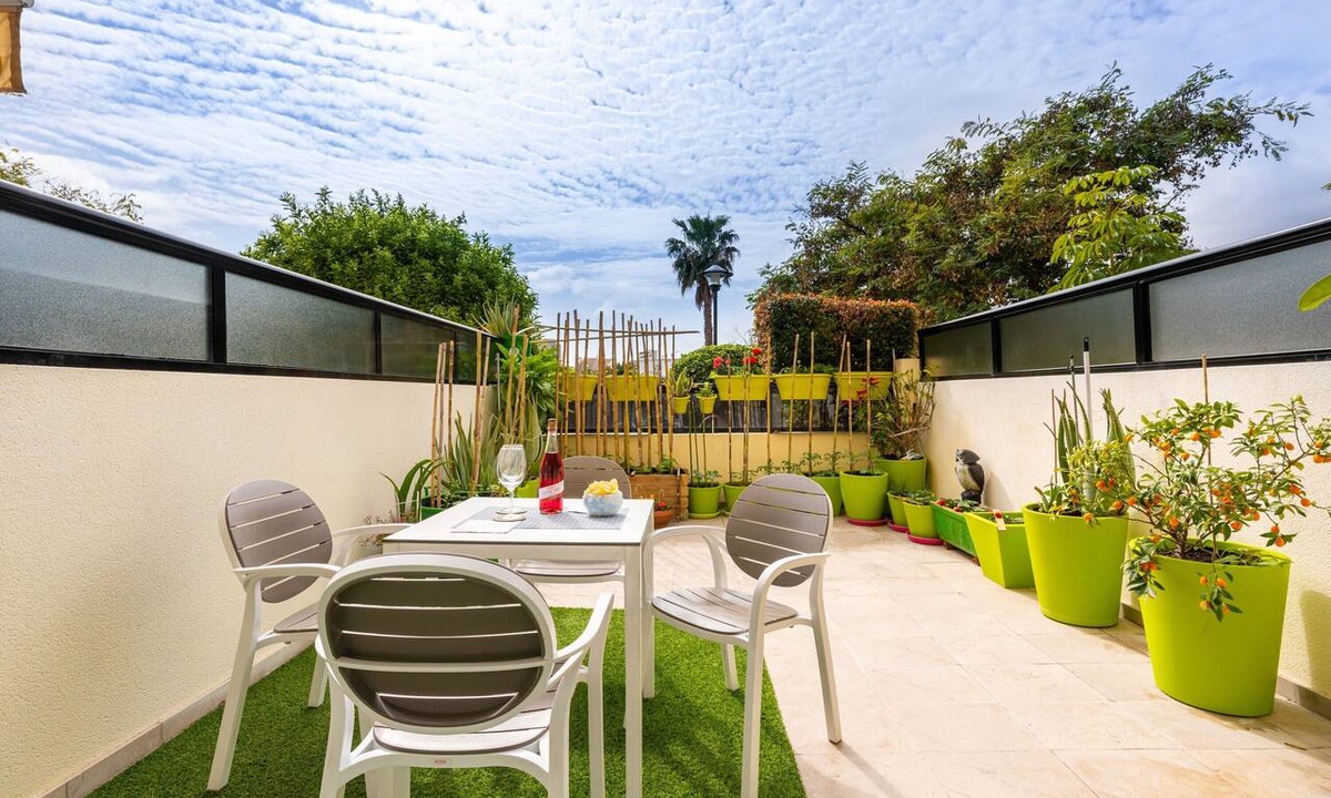 Torremolinos Apartment | Cozy Apartment Colina del Bajondillo with Wi-Fi, Pool