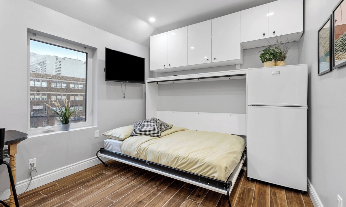 Byward Market - Parliament Hill Apartment | Cozy apartment in the heart of Ottawa!