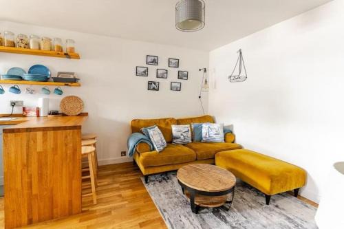 Newhaven Apartment | Cozy Cottage next to Newhaven Harbour
