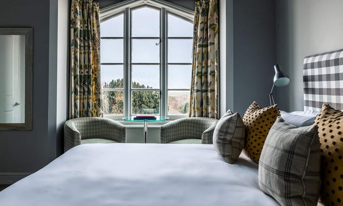 Orford Hotel | Crown and Castle