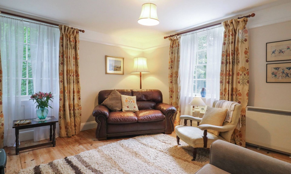 Bradwell-on-Sea Cottage | Curry Farm