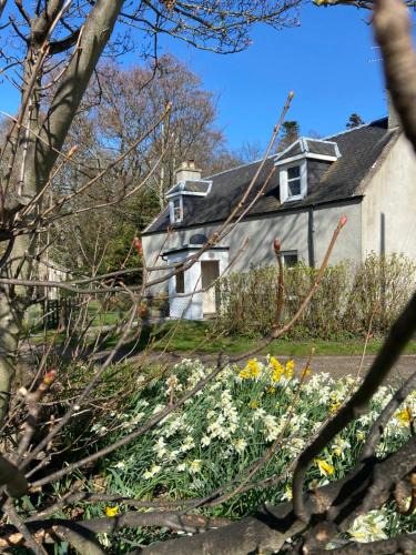 Forres House | Dalvey Mill Cottage