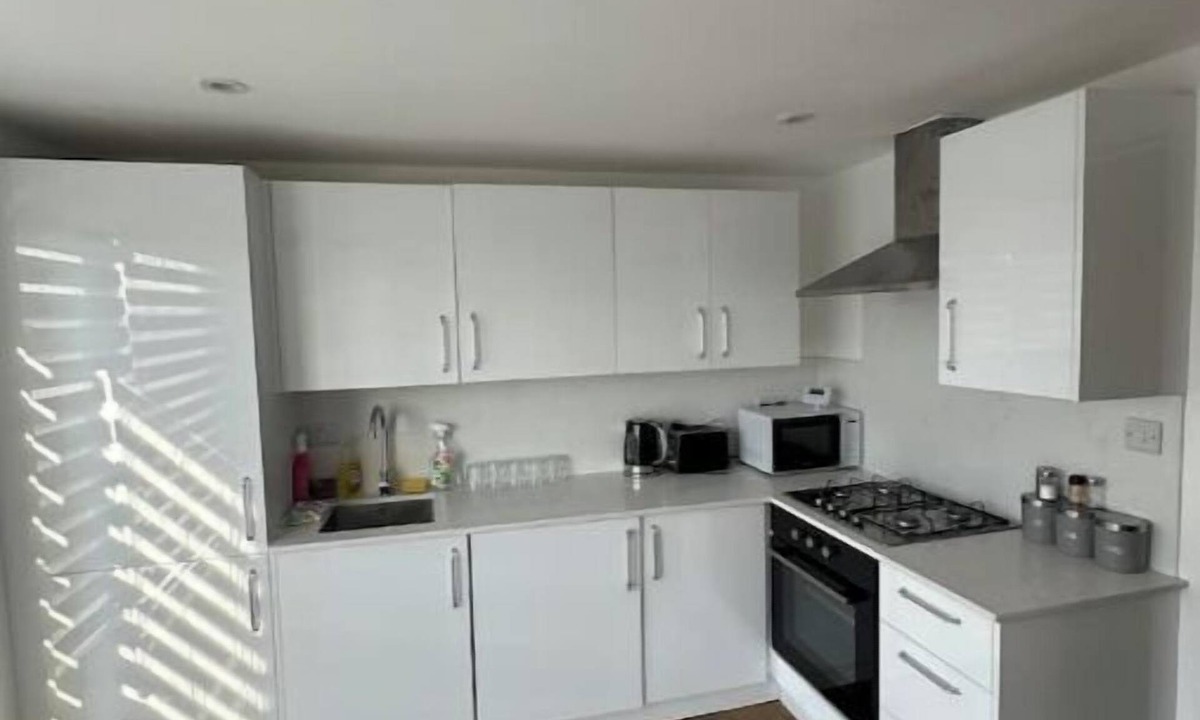 Newham Apartment | Deluxe 2 Bed Penthouse Apartment in Londonnn