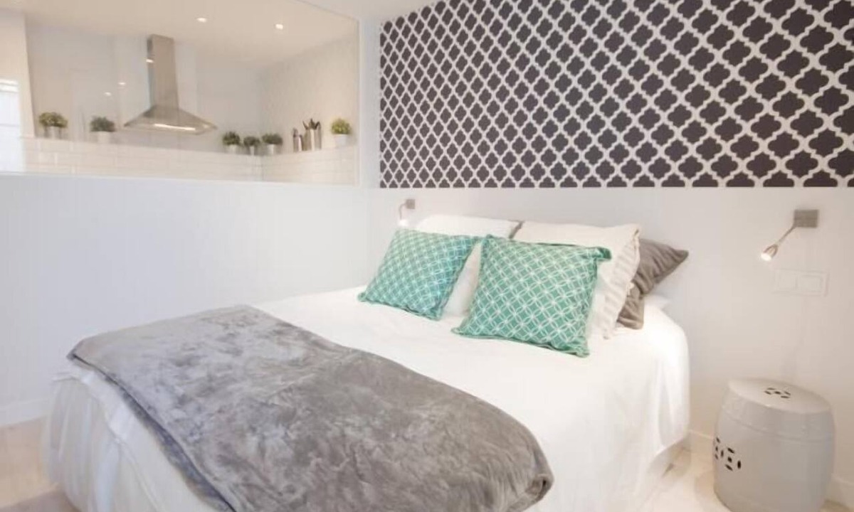 Golden Triangle of Art Apartment | Deluxe Loft By The Prado Museum