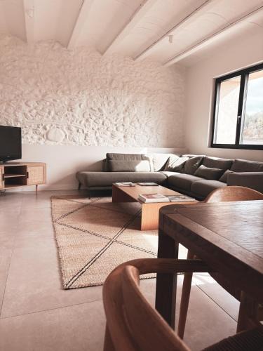 Corca House | Design Living in the heart of Empordà