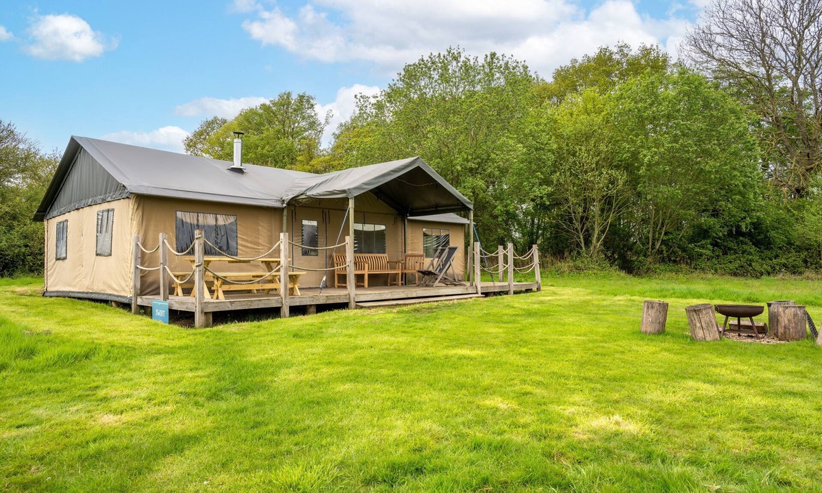 Saxmundham Cabin | Dog Friendly safari tent, Swift at Sweffling Hall, Suffolk