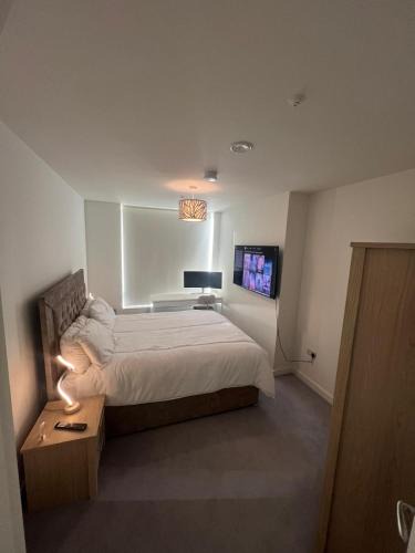 Canning Town Apartment | Double Room in Central London