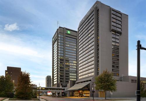 Downtown London Hotel | Doubletree by Hilton London