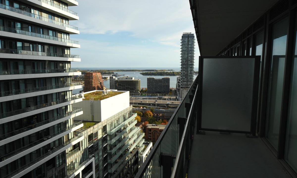 Old Town Apartment | Downtown one bedroom condo with lake and city view.
