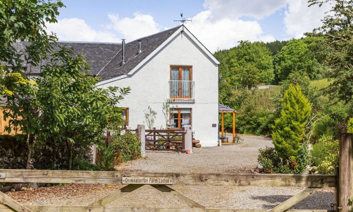 Salen Cottage | Drimnatorran Farm Lodge, Strontian