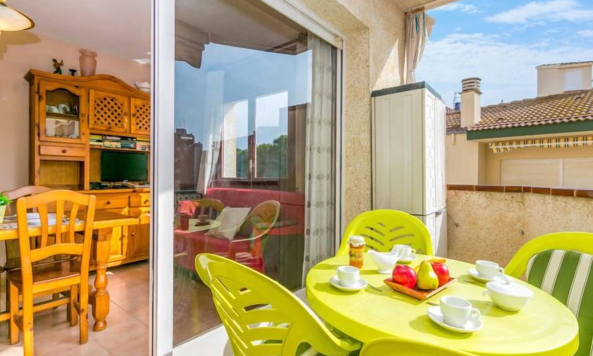 Santa Margarida Apartment | El colibri II by Interhome