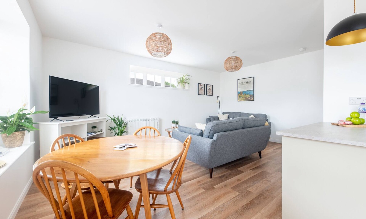Inverness Cottage | End House Inverness