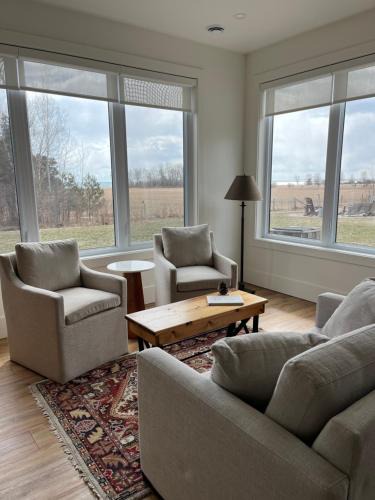 Grafton House | Escape the noise and unwind at the Bluebird Guest House
