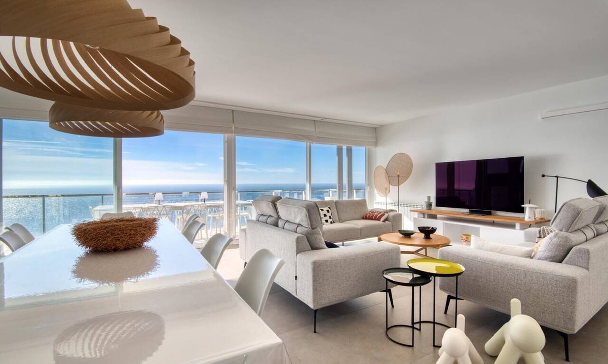 Sant Feliu de Guixols Apartment | Exclusive luxurious frontline apartement