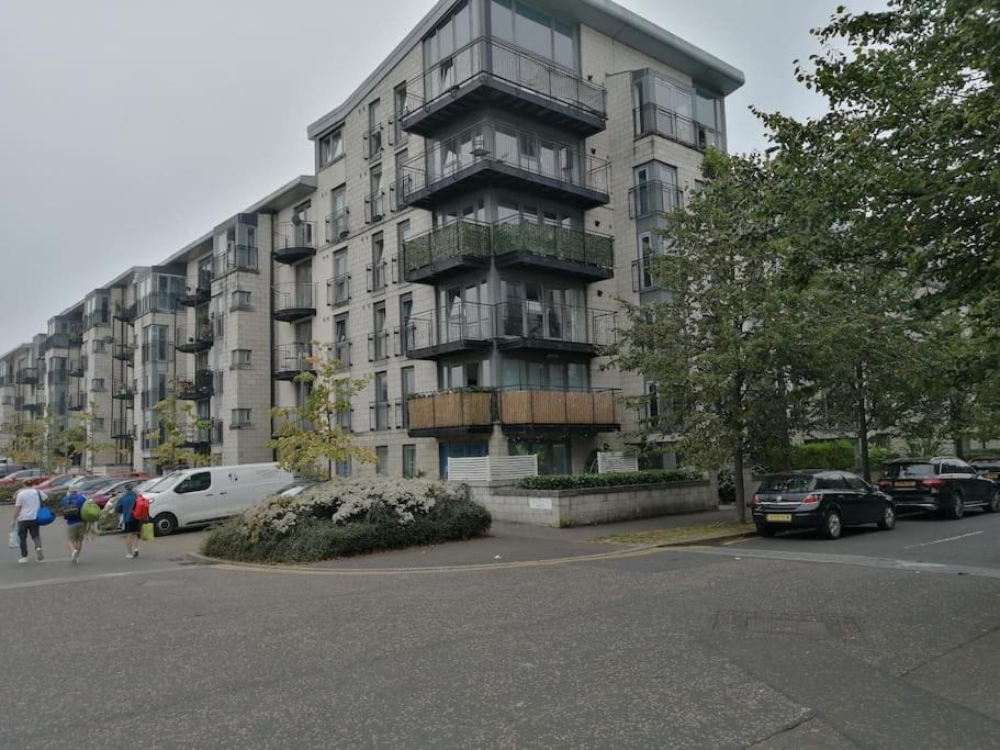 West Pilton Apartment | Fabulous 3 Bedroom Flat