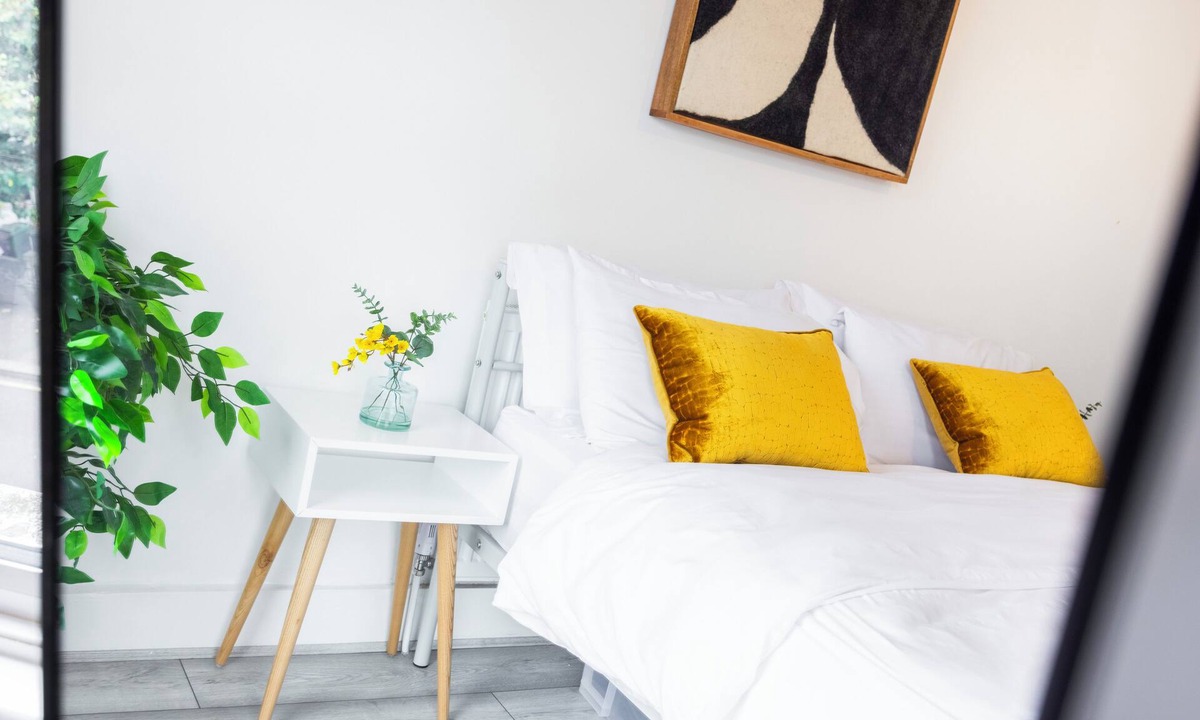 Cathall Apartment | Family friendly 3 bedroom flat very close to Stratford!