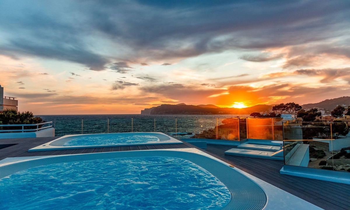 Costa de la Calma Hotel | FERGUS Style Cala Blanca Suites