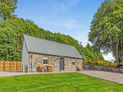 Glen Urquhart House | Ferry Cottage