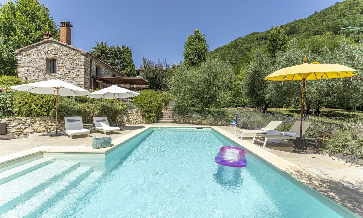 Vaiano Villa | Fienile di Fabio by Geco Vacation Rentals
