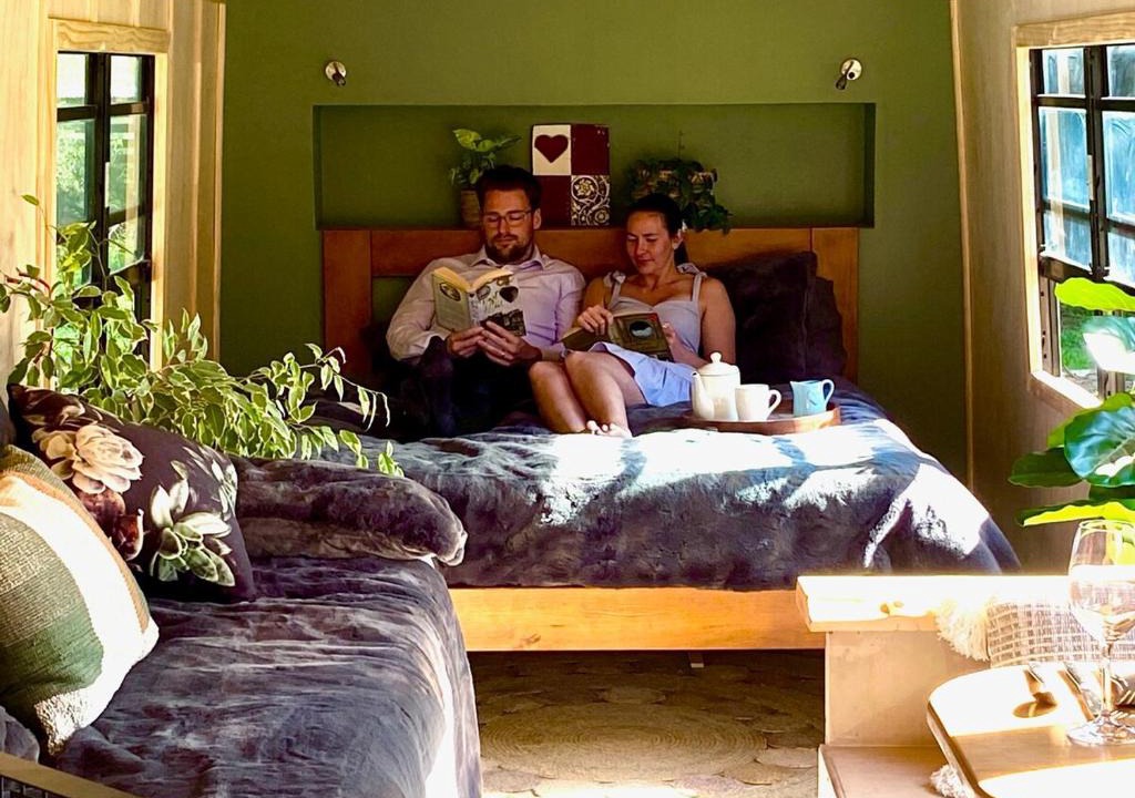 Woodbury House | Fiery Peak Cosy Retreat with Stargazing & Hot Tub