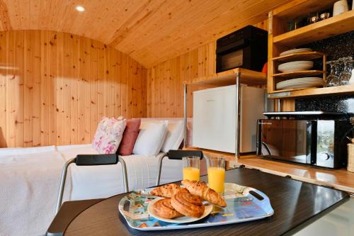 Praze-An-Beeble Ski Chalet | Finest Retreats - Demelza Shepherds Hut