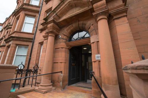 Kelvinbridge Apartment | For Students Only - The Ballet School in Glasgow