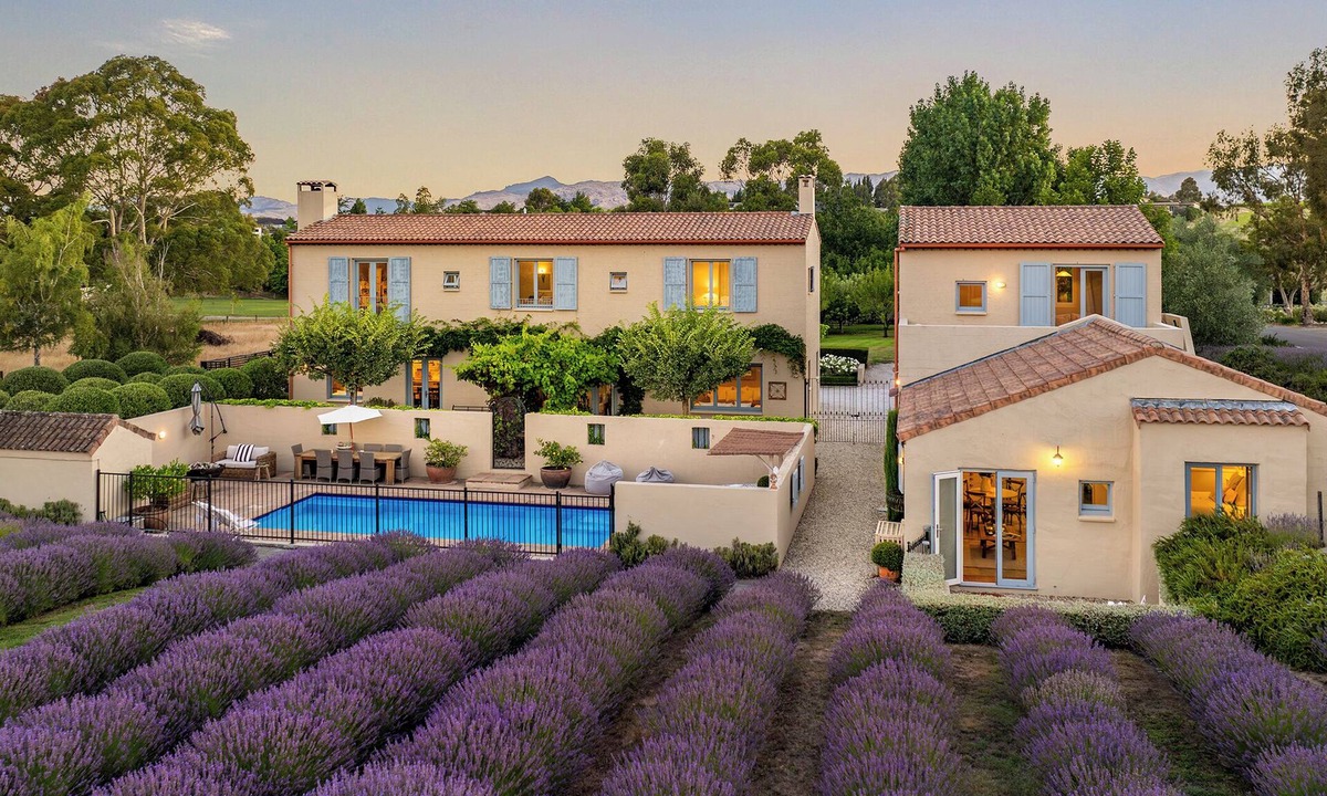 Blenheim Bed & Breakfast | French Fields NZ