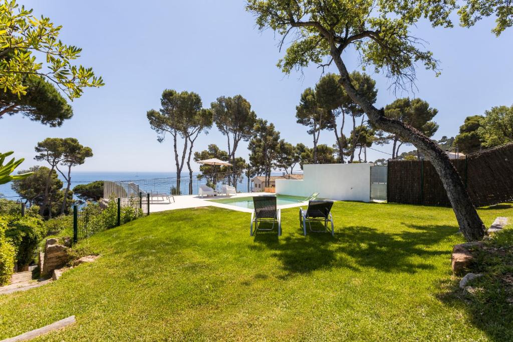 Calella de Palafrugell Villa | Frontline Sea Villa with Private Pool in Calella - POPETA