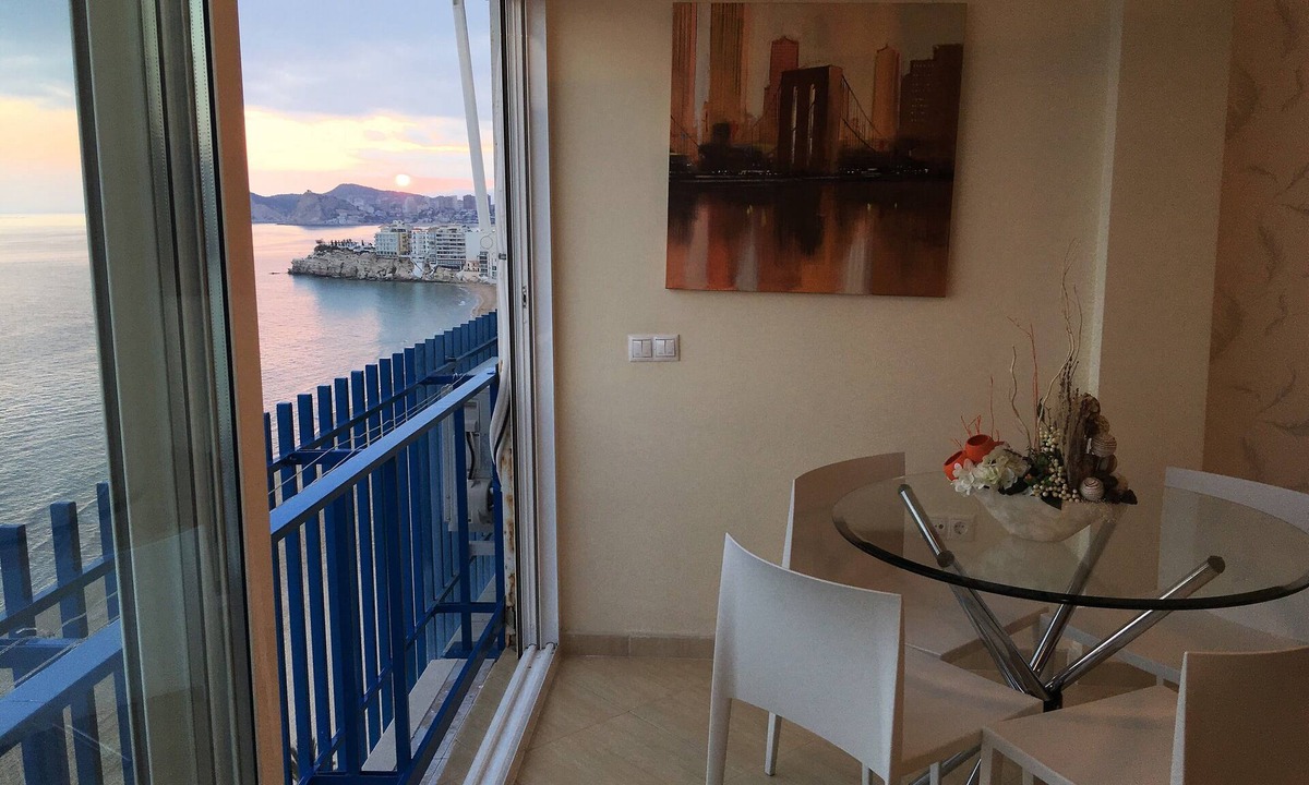 Benidorm Centro Apartment | Frontline studio Playa Levante Las Palmeras