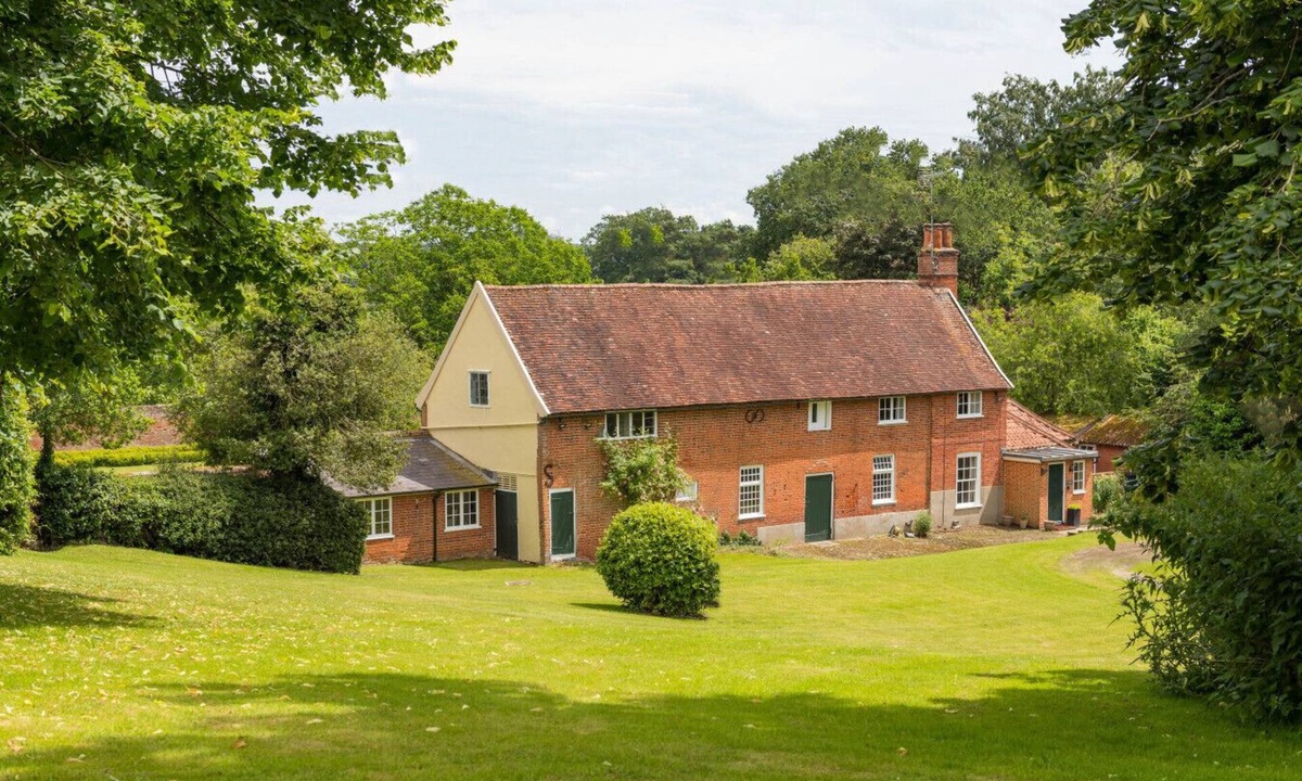 Hadleigh House | Gardeners Cottage by Group Retreats