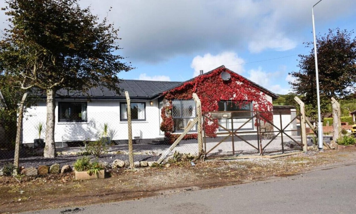 Glasgow House | Gateside View Apartment