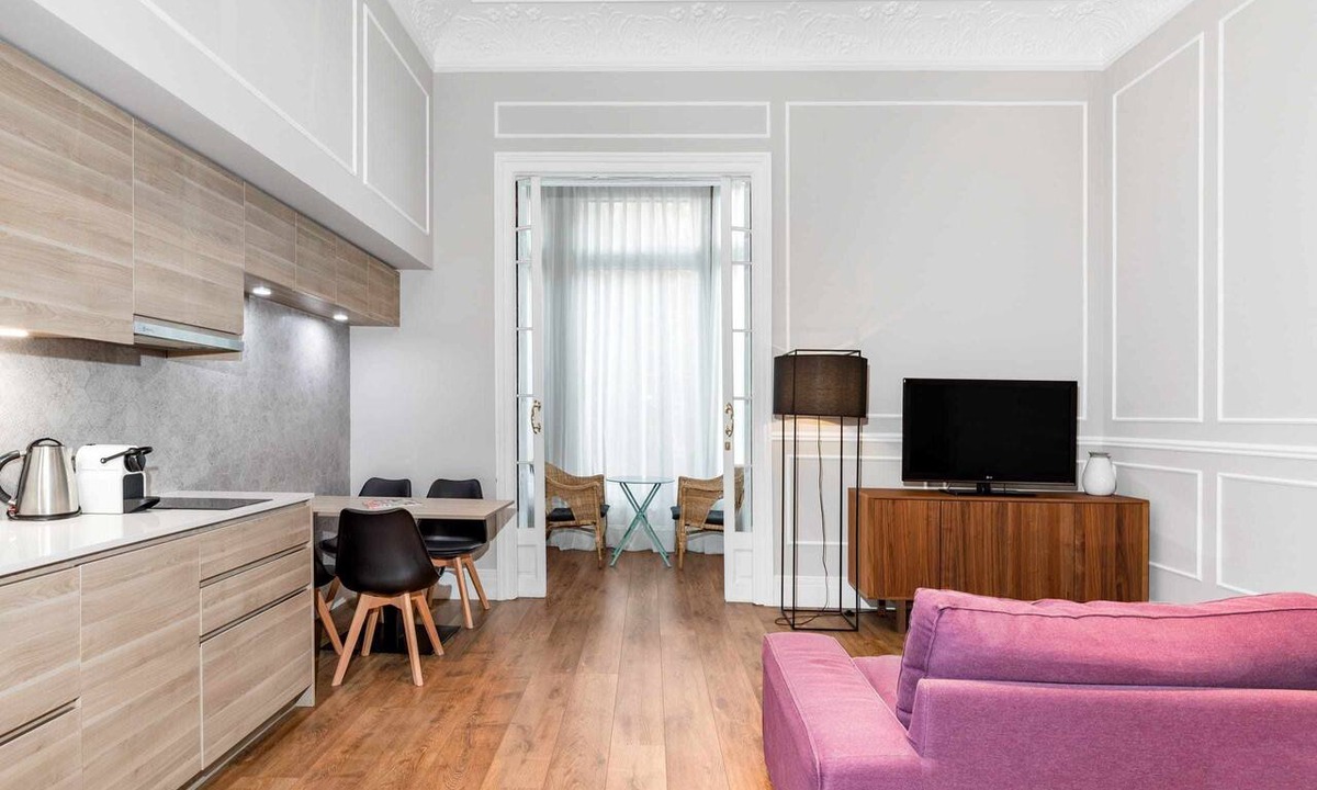 Eixample Apartment | Gaudi Style apartment Barcelona