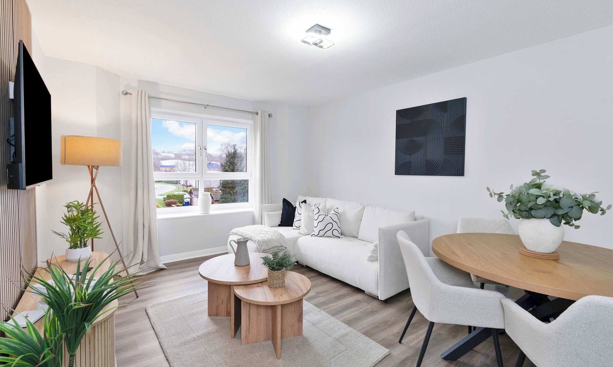 North West Apartment | Glasgow Apt with Fast WiFi - Walk to Subway - Easy City Access