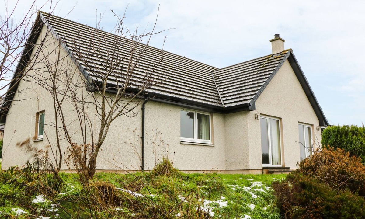 Bonar Bridge House | GLAVEN, family friendly, with open fire in Bonar Bridge