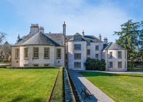 Ardgay Resort | Gledfield Highland Estate
