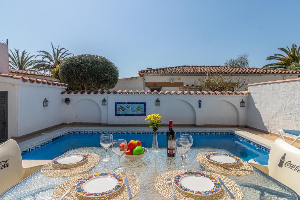 Empuriabrava House | Goldhome - Requesens