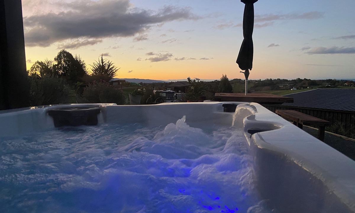 Upper Moutere Apartment | Gorgeous rural studio unit - peaceful amazing views with tame animals to feed