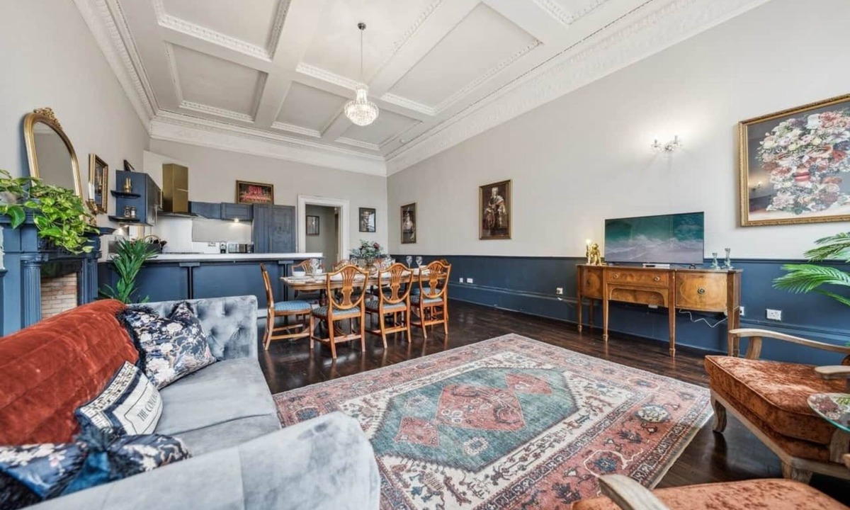 Kelvinbridge Apartment | Grand 2 Bed West End Residence