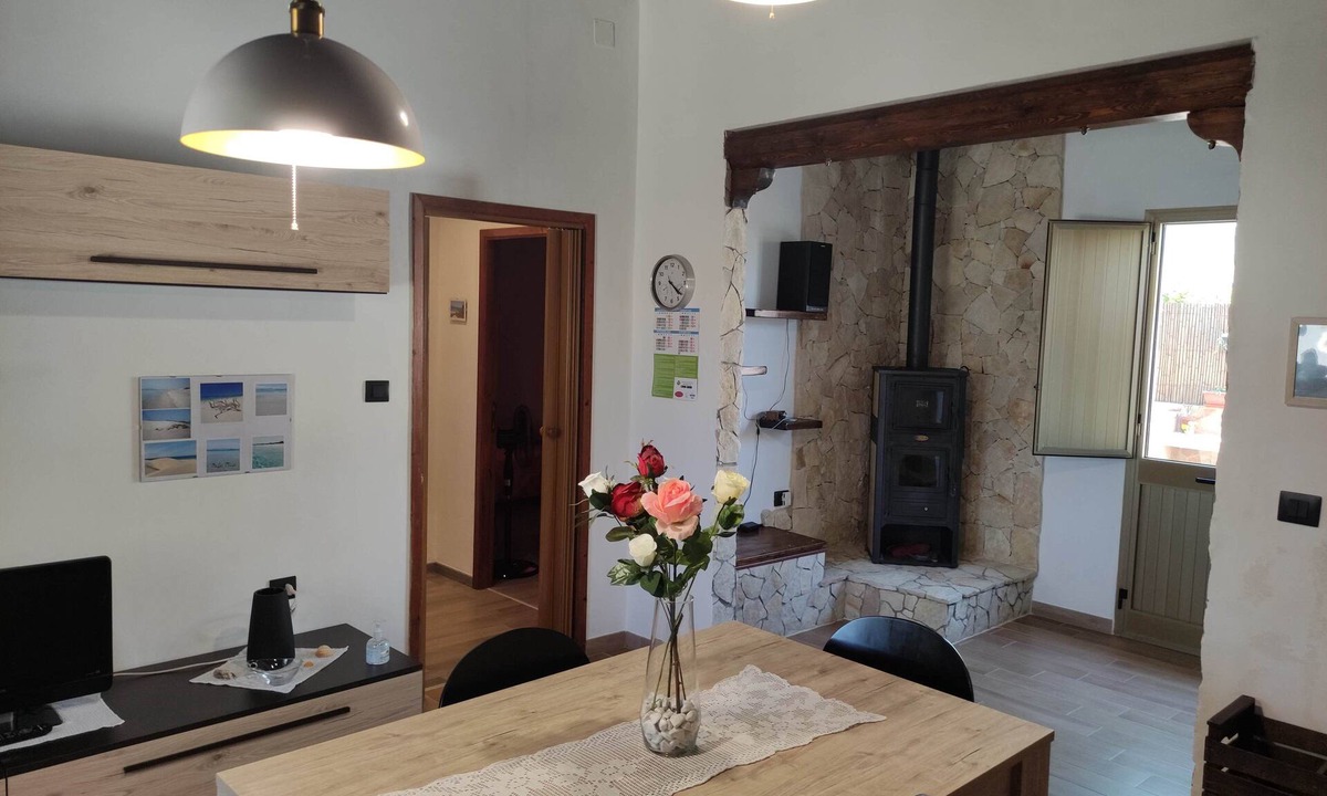 Porto Pino House | Grazioso appartamento tra le lagune in un' oasi naturale
