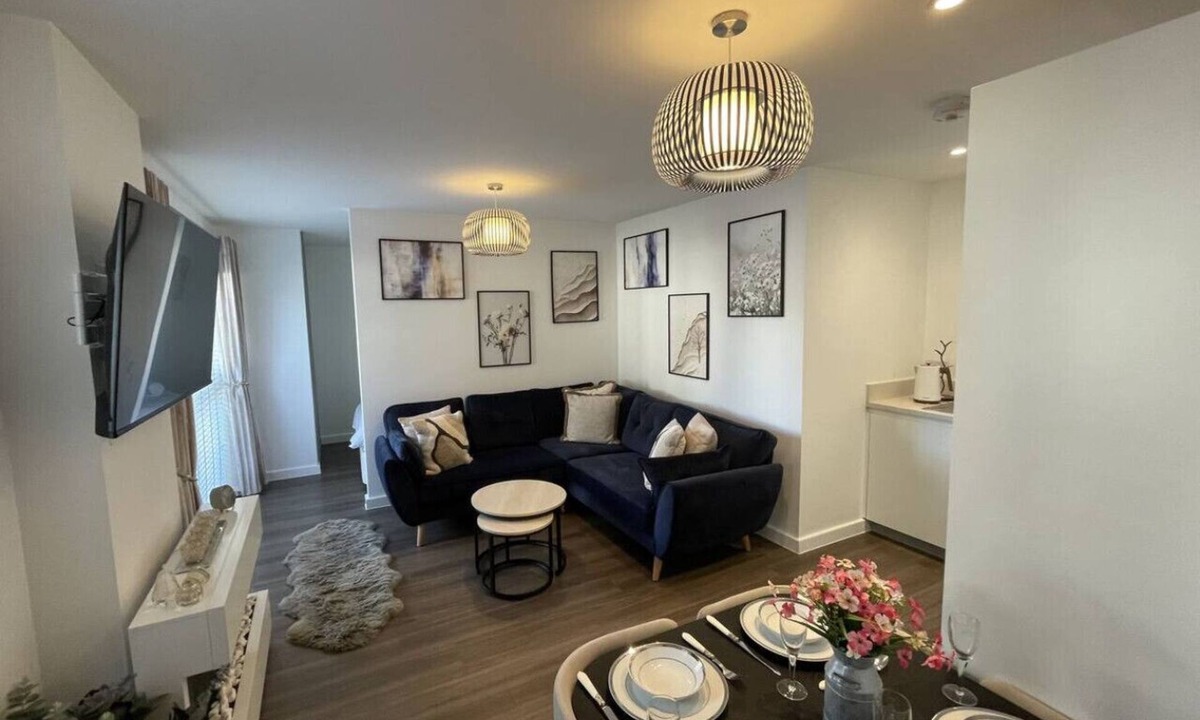 Greenhithe Apartment | Greenhithe Place Near Bluewater