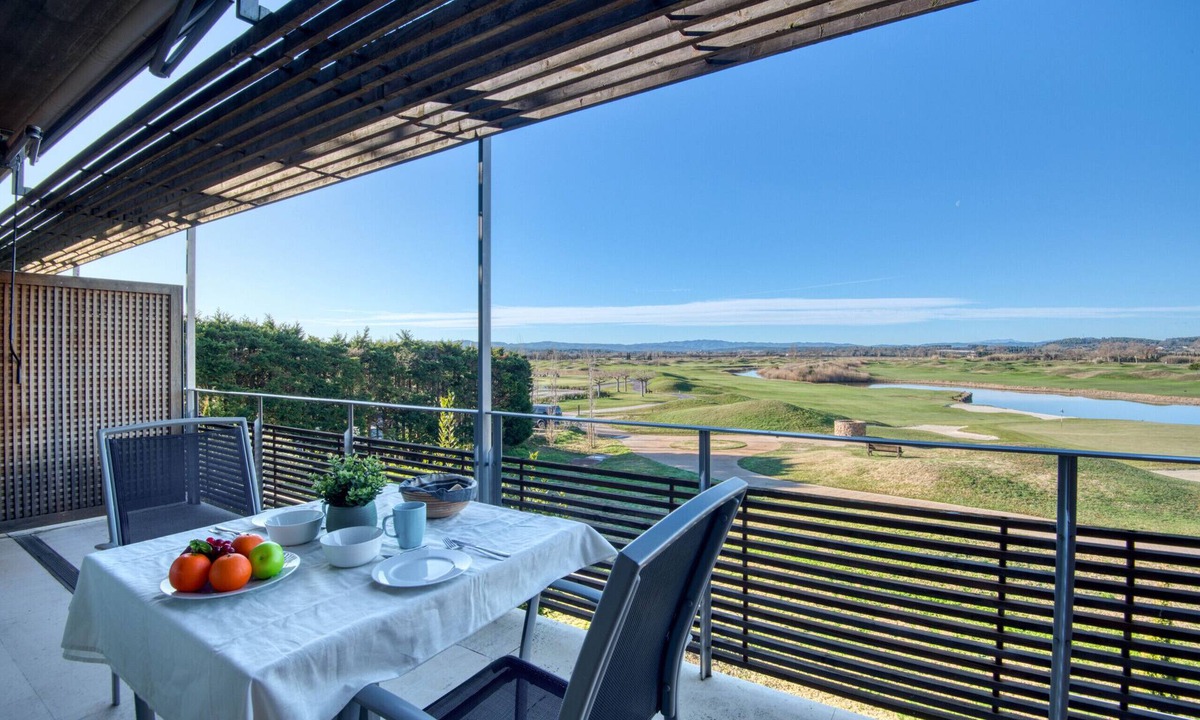 Gualta Apartment | GUALTA GOLF: Charming apartment located within the Empordà Golf of Gualta.