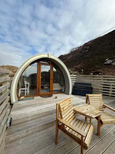Tarbet Ski Chalet | Handa pod in scottish highlands.