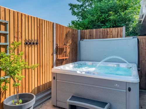 Hethel House | Harbord House