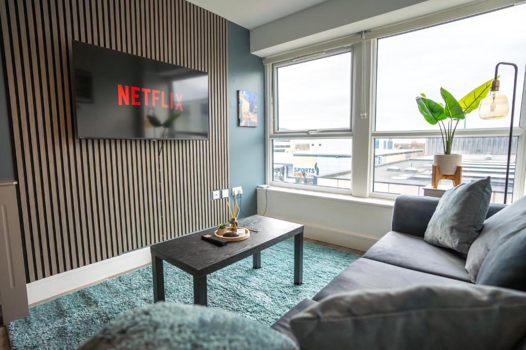 Harlow Apartment | Harlow Flat - Perfect for Families or Contractors